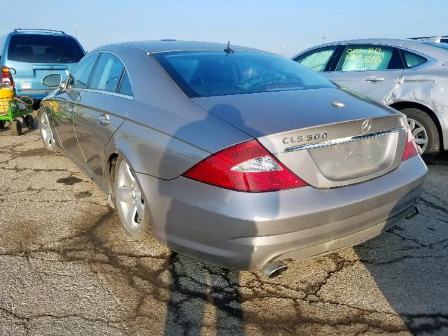 WDDDJ75X06A076114 - 2006 MERCEDES-BENZ CLS 500C TAN photo 3