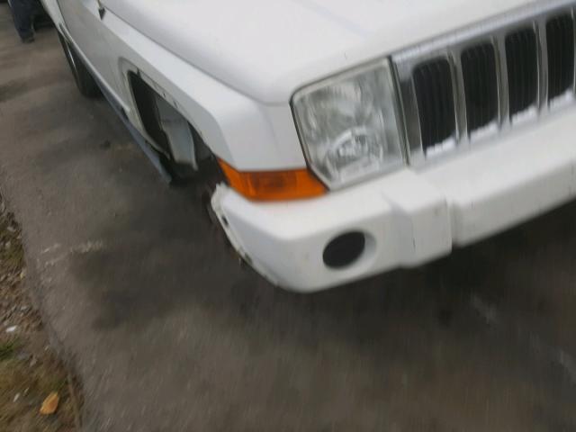 1J8HG48KX7C570472 - 2007 JEEP COMMANDER თეთრი ფოტო 9