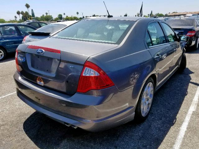 3FAHP0HA3BR180725 - 2011 FORD FUSION SE GRAY photo 4