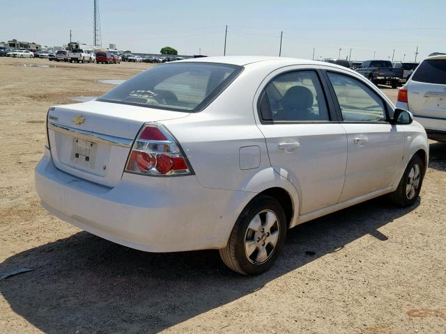 KL1TD56617B055900 - 2007 CHEVROLET AVEO BASE Weiß Foto 4