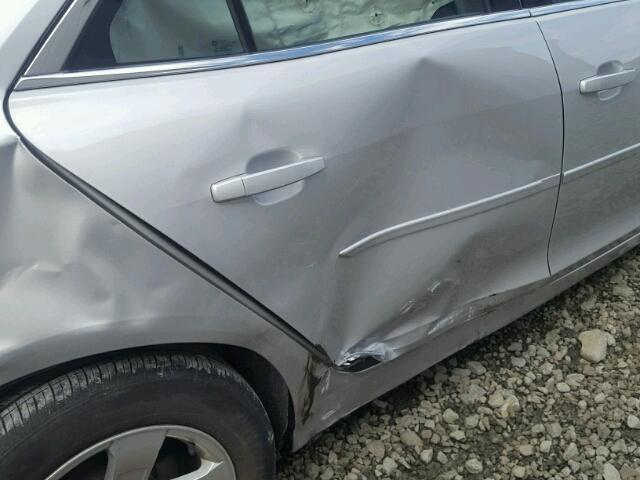 1G11B5SL0FF256110 - 2015 CHEVROLET MALIBU LS 银色 照片 9