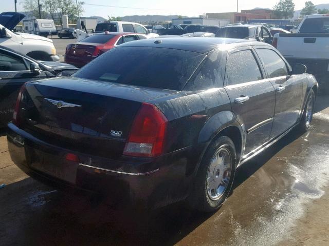 2C3KA53GX6H524244 - 2006 CHRYSLER 300 TOURIN BLACK photo 4