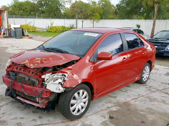 JTDBT923971028637 - 2007 TOYOTA YARIS RED photo 2