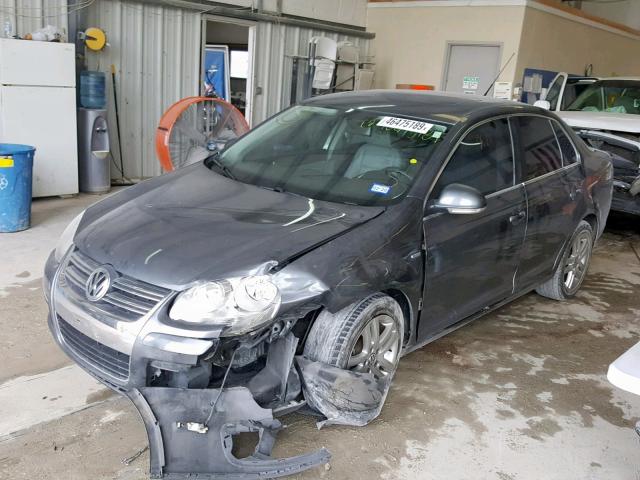 3VWEF71KX7M067402 - 2007 VOLKSWAGEN JETTA WOLF GRAY photo 2