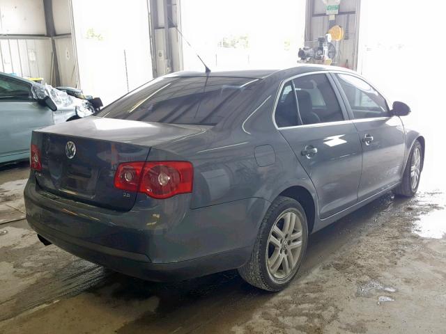 3VWEF71KX7M067402 - 2007 VOLKSWAGEN JETTA WOLF GRAY photo 4