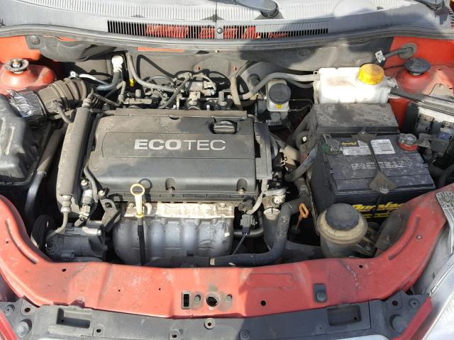 KL1TD6DE2BB158106 - 2011 CHEVROLET AVEO LS RED photo 7