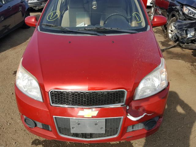 KL1TD6DE2BB158106 - 2011 CHEVROLET AVEO LS RED photo 9
