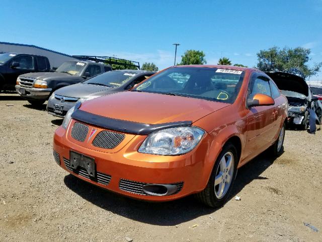 1G2AL15F377278170 - 2007 PONTIAC G5 ORANGE photo 2