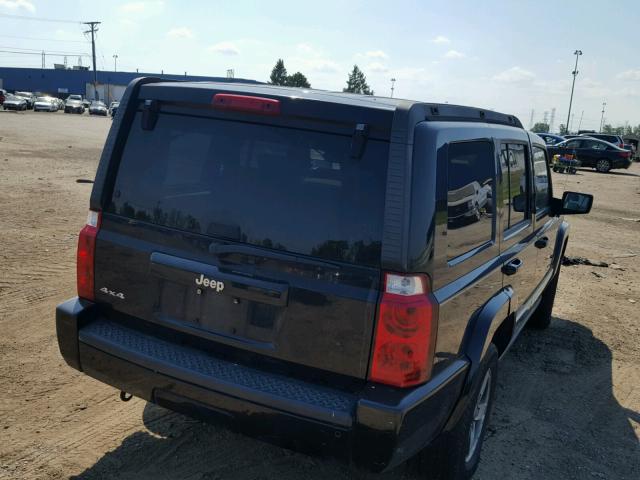 1J8HG48K76C338264 - 2006 JEEP COMMANDER BLACK photo 4