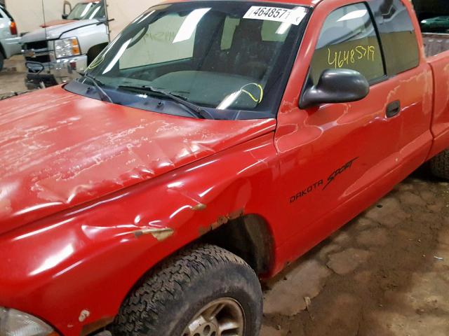 1B7GL22N3YS579995 - 2000 DODGE DAKOTA RED photo 9