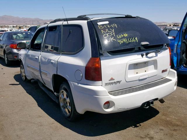 1GKDT13S422250977 - 2002 GMC ENVOY WHITE photo 3