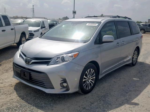 5TDYZ3DC8KS970676 - 2019 TOYOTA SIENNA LIM SILVER photo 2