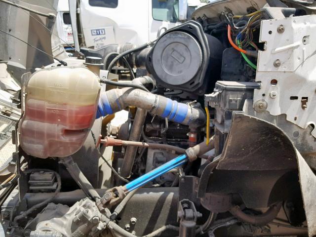 3FRWF65F47V423483 - 2007 FORD F650 SUPER WHITE photo 7