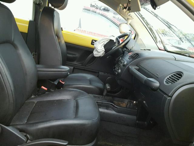 3VWPW31C49M518966 - 2009 VOLKSWAGEN NEW BEETLE Sarı foto 5