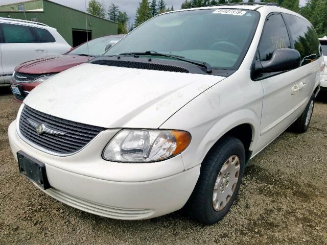 2C4GP24R03R389585 - 2003 CHRYSLER TOWN & COU WHITE photo 2