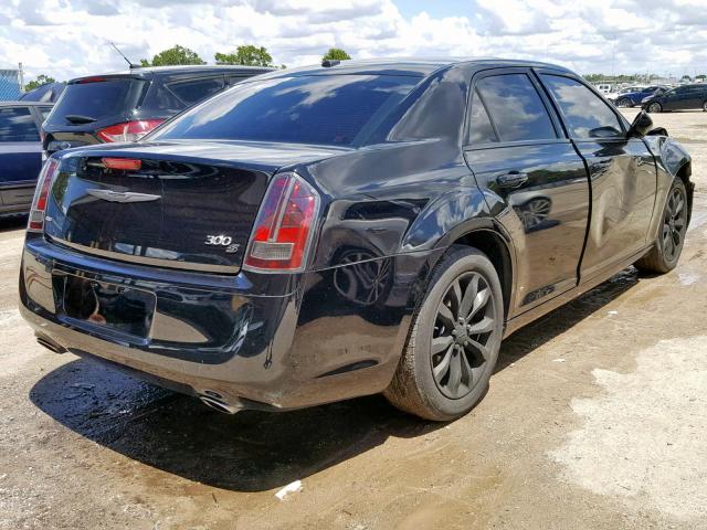 2C3CCAGG4EH374485 - 2014 CHRYSLER 300 S BLACK photo 4