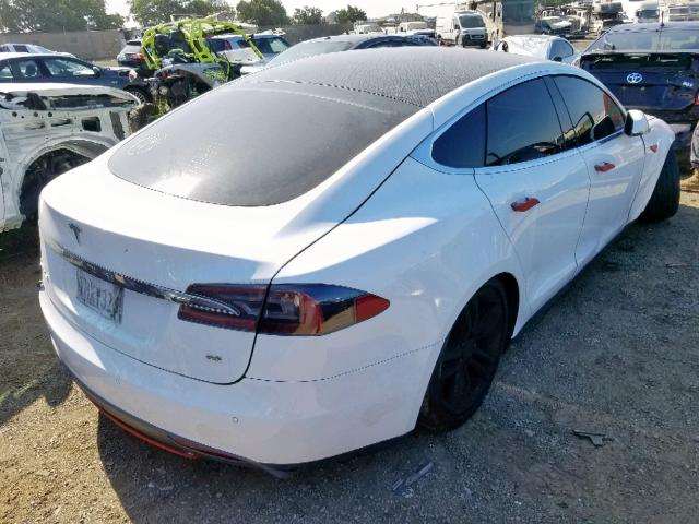 5YJSA1CNXDFP17239 - 2013 TESLA MODEL S أبيض صورة 4