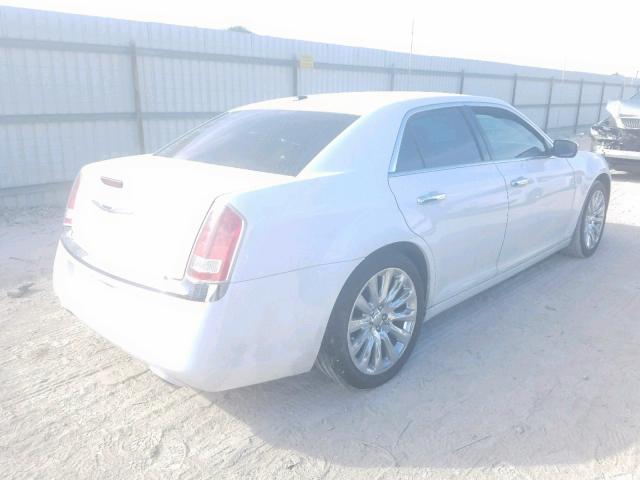 2C3CCAAG6EH327550 - 2014 CHRYSLER 300 WHITE photo 4