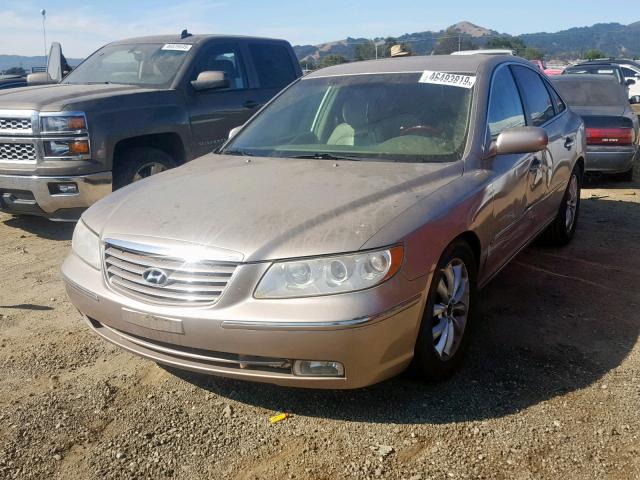 KMHFC46F96A124352 - 2006 HYUNDAI AZERA SE GOLD photo 2