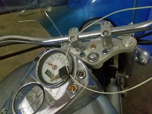 JH2RC44651K503685 - 2001 HONDA VT750 CD2 白色 照片 10