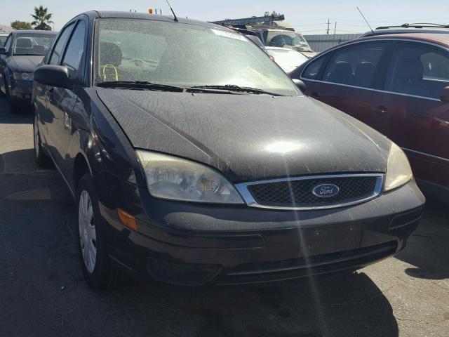 1FAFP34N95W268858 - 2005 FORD FOCUS ZX4 BLACK photo 1