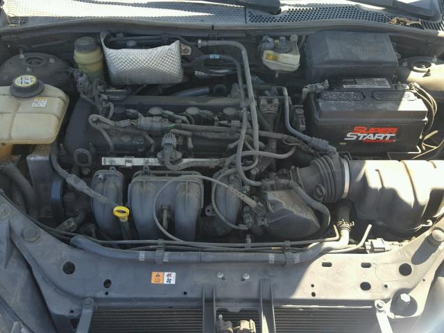 1FAFP34N95W268858 - 2005 FORD FOCUS ZX4 BLACK photo 7