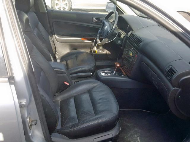 WVWRH63B93P451195 - 2003 VOLKSWAGEN PASSAT GLX 银色 照片 5