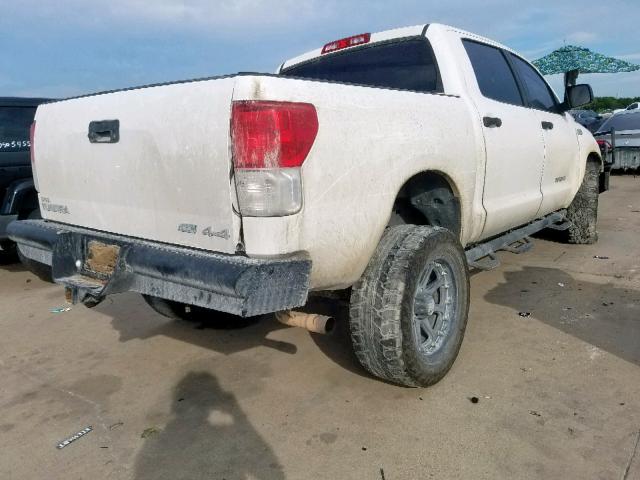 5TFDW5F11BX206595 - 2011 TOYOTA TUNDRA CRE WHITE photo 4