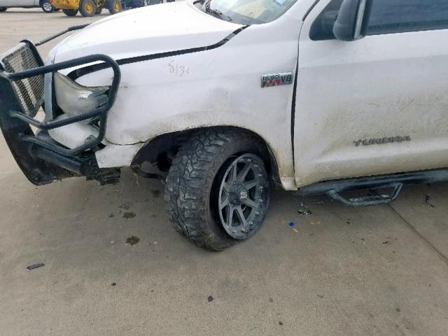 5TFDW5F11BX206595 - 2011 TOYOTA TUNDRA CRE WHITE photo 9