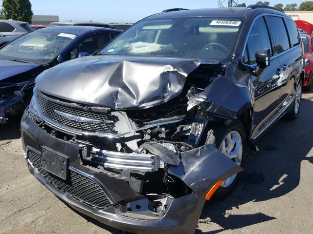 2C4RC1BG0HR820899 - 2017 CHRYSLER PACIFICA T GRAY photo 2