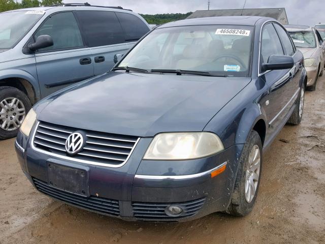 WVWPD63BX2P442765 - 2002 VOLKSWAGEN PASSAT GLS GRAY photo 2