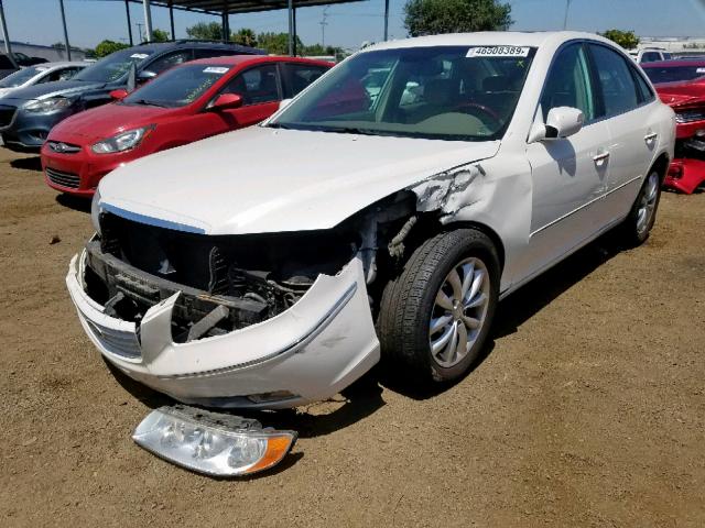 KMHFC46F08A265071 - 2008 HYUNDAI AZERA SE WHITE photo 2