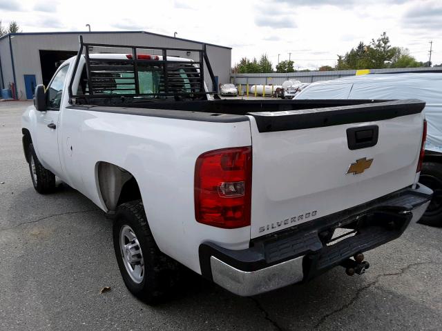 1GCHC24K58E209511 - 2008 CHEVROLET SILVERADO WHITE photo 3