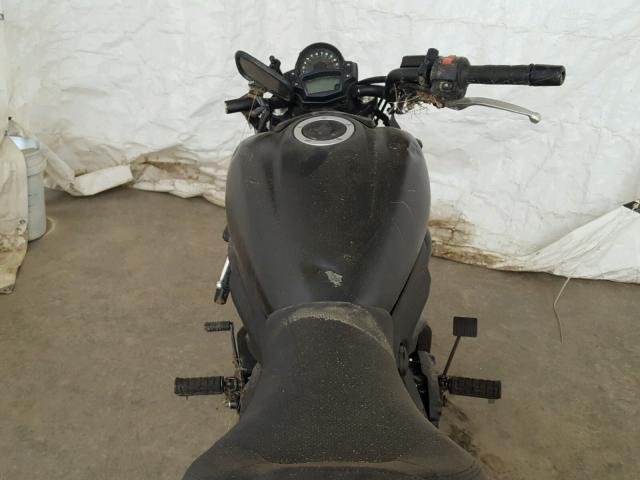 JKAENEC10HDA00560 - 2017 KAWASAKI EN650 C BLACK photo 5