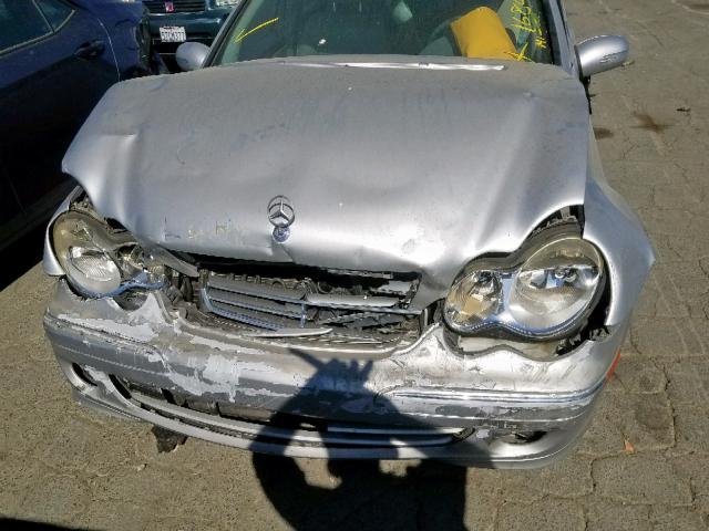 WDBRF61J45F572532 - 2005 MERCEDES-BENZ C 240 SILVER photo 7