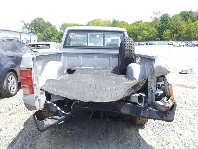 1J7FJ36L8KL558655 - 1989 JEEP COMANCHE P GRAY photo 6