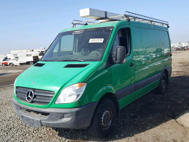 WD3PE7CCXB5567072 - 2011 MERCEDES-BENZ SPRINTER 2 GREEN photo 2