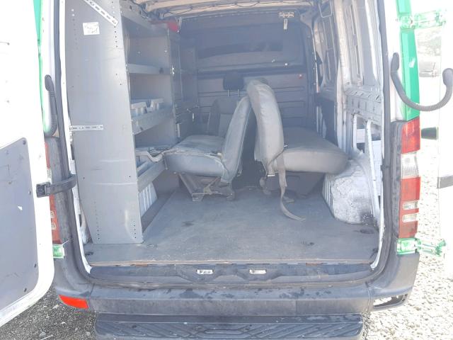 WD3PE7CCXB5567072 - 2011 MERCEDES-BENZ SPRINTER 2 GREEN photo 6