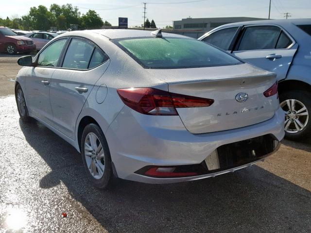 5NPD84LF8KH470400 - 2019 HYUNDAI ELANTRA SE SILVER photo 3