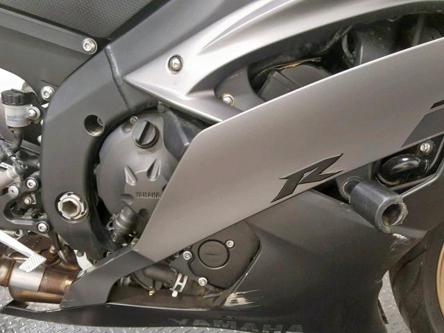 JYARJ16Y6EA007572 - 2014 YAMAHA YZFR6 C GRAY photo 5