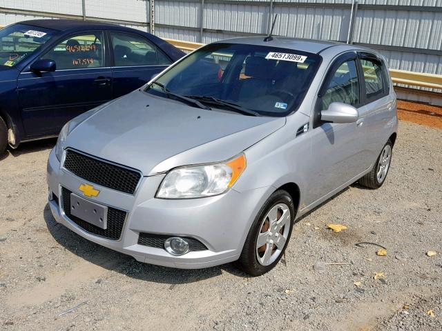 KL1TG6DEXAB114411 - 2010 CHEVROLET AVEO LT SILVER photo 2