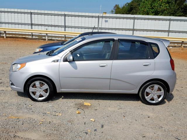 KL1TG6DEXAB114411 - 2010 CHEVROLET AVEO LT SILVER photo 9