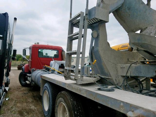 1M2AG11C04M008186 - 2004 MACK 700 CV700 RED photo 3