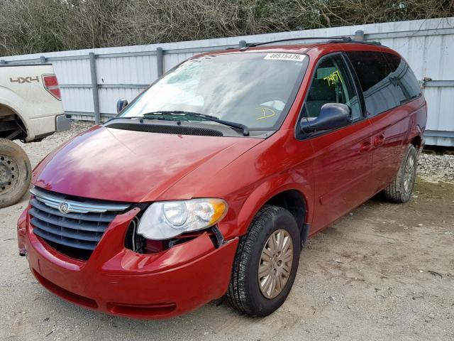 2A4GP44R27R340447 - 2007 CHRYSLER TOWN & COU RED photo 2