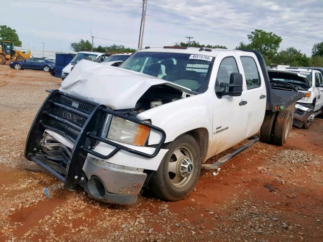 1GDJK33688F172846 - 2008 GMC SIERRA K35 WHITE photo 2