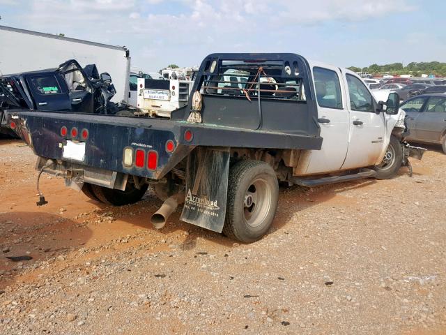 1GDJK33688F172846 - 2008 GMC SIERRA K35 WHITE photo 3