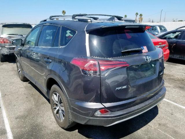 JTMWFREV5HJ711006 - 2017 TOYOTA RAV4 XLE GRAY photo 3