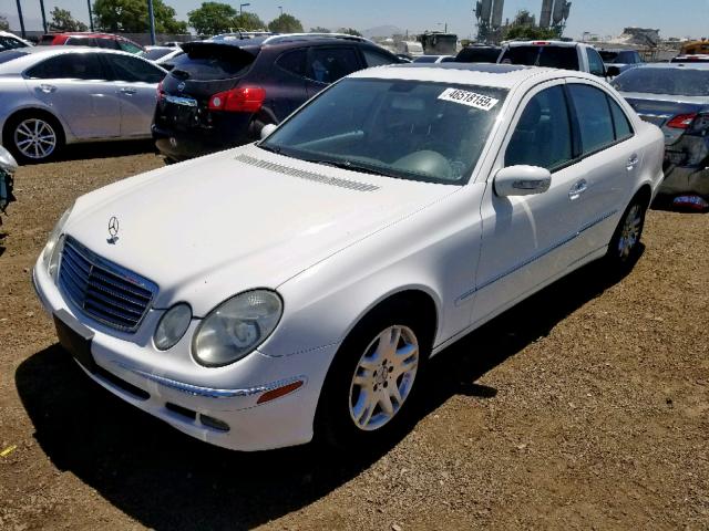 WDBUF56J96A823010 - 2006 MERCEDES-BENZ E 350 WHITE photo 2