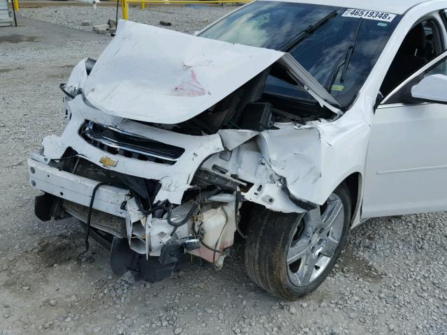 1G1ZC5E05CF318453 - 2012 CHEVROLET MALIBU 1LT WHITE photo 9