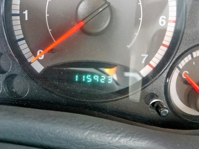 1J4GL38K95W727004 - 2005 JEEP LIBERTY RE BLACK photo 8